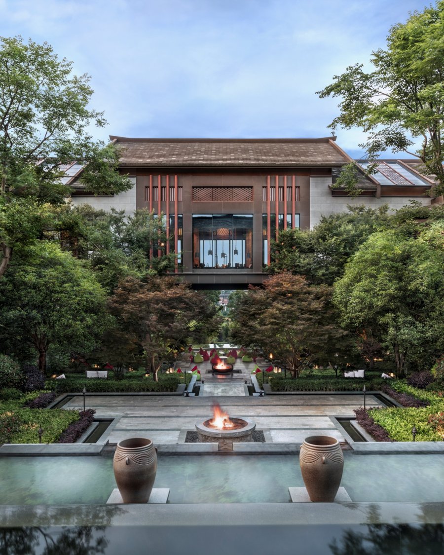 Anantara_Guiyang_Resort_Lobby_Exterior_View.jpg